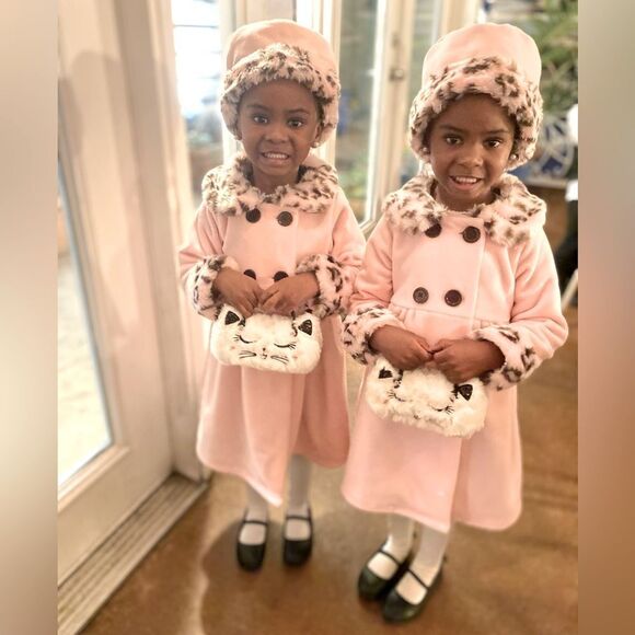 Toddler Fleece Coat & Hat! 🩷🩷 - Picture 2 of 3